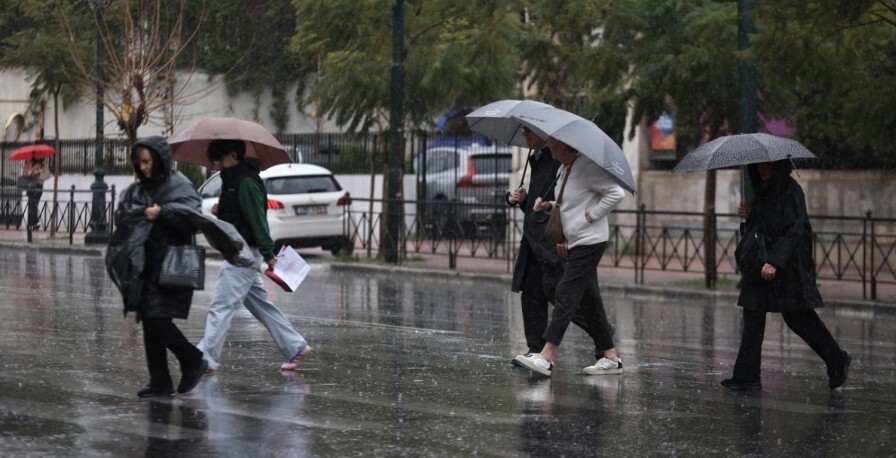Καιρός: Έρχεται νέα κακοκαιρία την ερχόμενη εβδομάδα – Ακραίο σενάριο για «μετεωρολογική βόμβα»