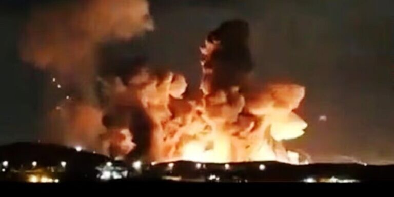 Οι ΗΠΑ χτύπησαν με διατρητικές βόμβες 900 κιλών αποθήκες πυρομαχικών στο Ισφαχάν, στο Ιράν -Το βίντεο Τραμπ