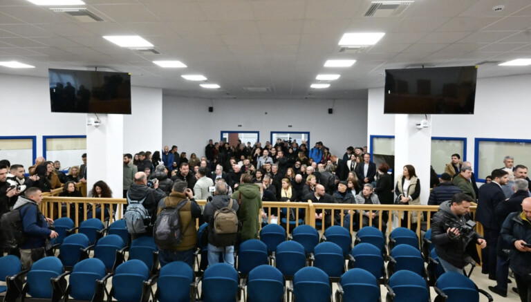 Διεκόπη για τη Μεγάλη Δευτέρα  η δίκη για τα Τέμπη στη Λάρισα