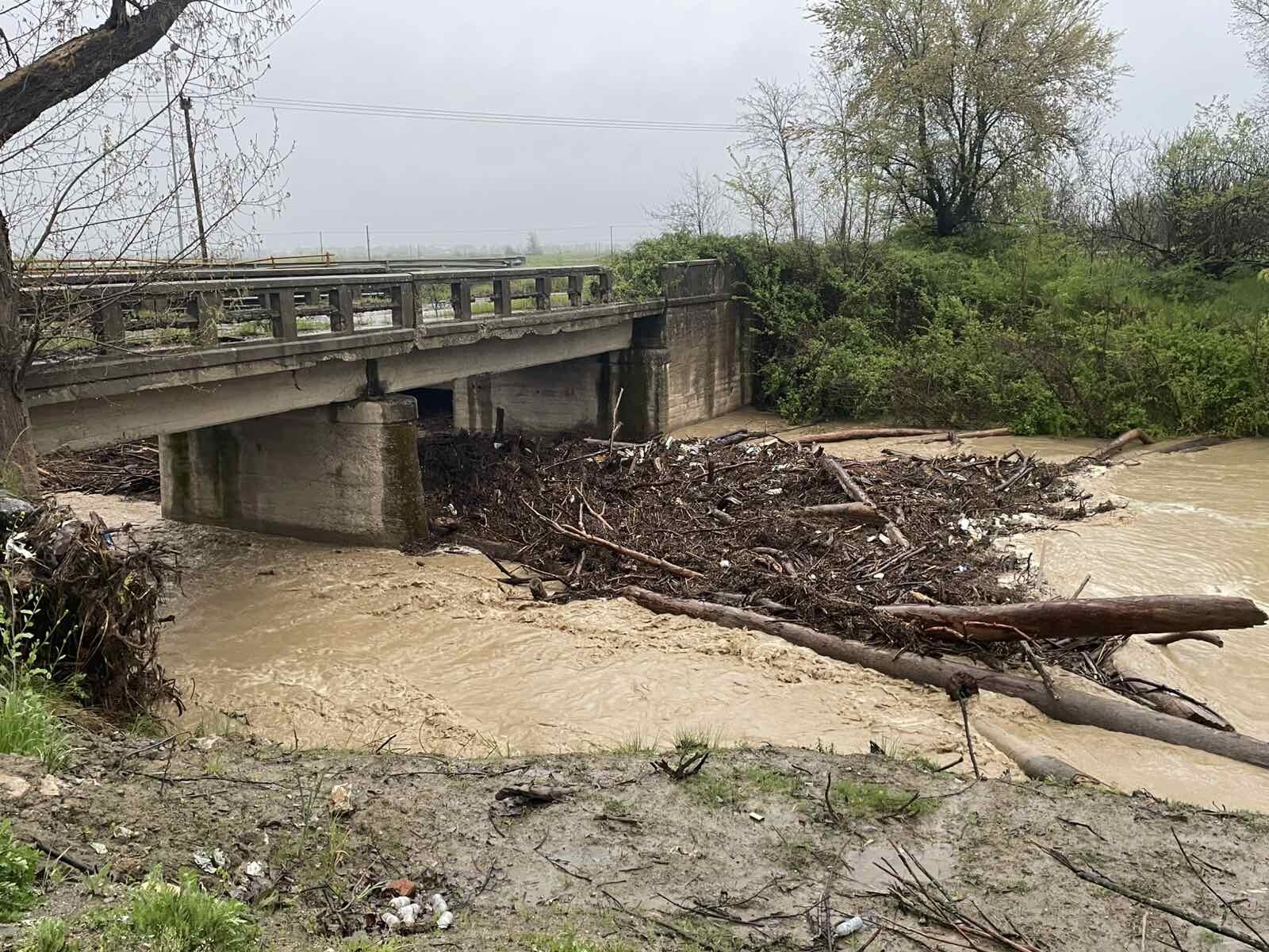 «ΚΑΡΔΙΤΣΑ: Διαχειρίσιμη η κατάσταση στα ποτάμια παρά την αυξημένη στάθμη – Δείτε φωτορεπορτάζ & βίντεο»