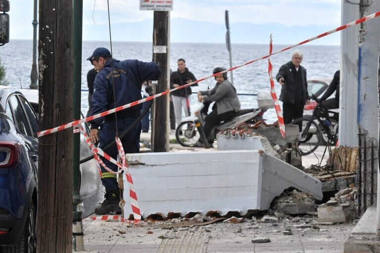 Κατέρρευσε μπαλκόνι και σκότωσε γυναίκα στην Κόρινθο