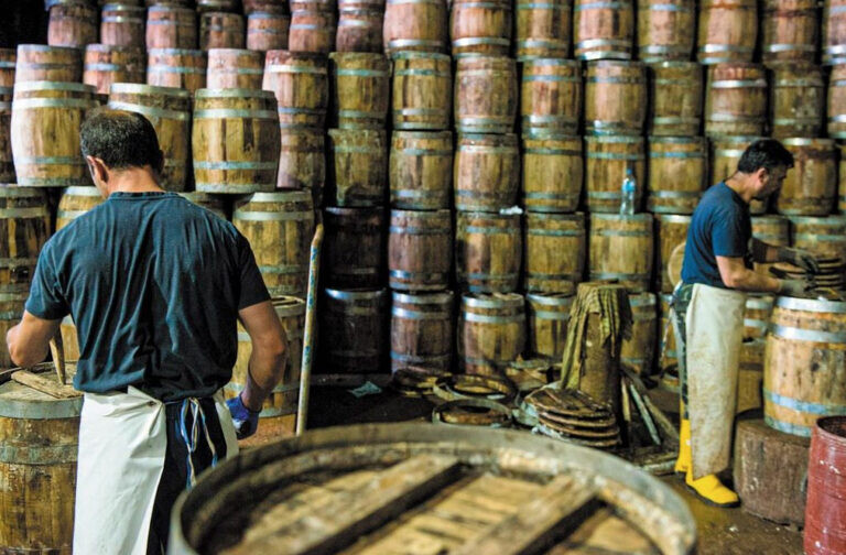 Έτοιμες να διακόψουν τη λειτουργία τους οι τυροκομικές επιχειρήσεις στη Λέσβο