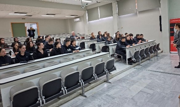 Διδακτική επίσκεψη μαθητών της Α΄ Τάξης του 5ου ΓΕΛ Καρδίτσας στην Κτηνιατρική Σχολή Καρδίτσας