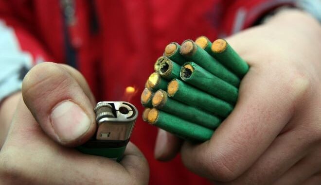 Αστυνομία: Συμβουλές για αποφυγή χρήσης κροτίδων, βεγγαλικών και αυτοσχέδιων ειδών πυροτεχνίας κατά την περίοδο εορτασμού του Πάσχα