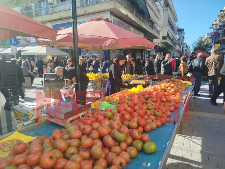 Κοσμοσυρροή στη λαϊκή αγορά αλλά... «σφιχτά» τα πορτοφόλια (ΦΩΤΟ & ΒΙΝΤΕΟ)