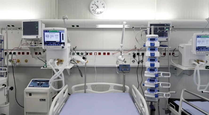 Στην εντατική διασωληνωμένος φοιτητής με βακτηριακή μηνιγγίτιδα – Σε χημειοπροφύλαξη οι επαφές του