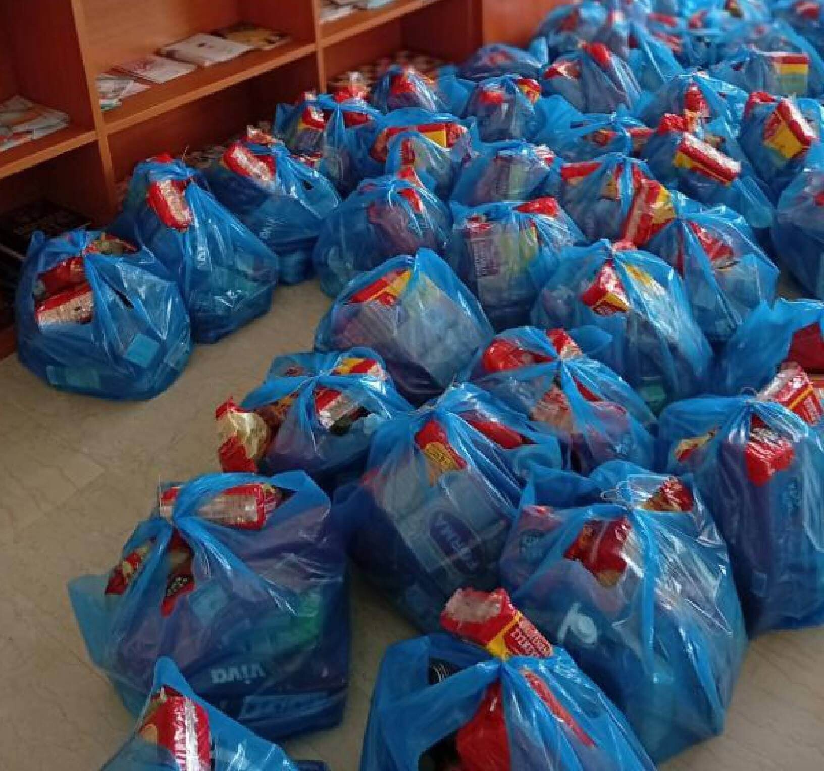 «Δήμος Σοφάδων: Πασχαλινή διανομή τροφίμων και ειδών πρώτης ανάγκης από το Κοινωνικό Παντοπωλείο»