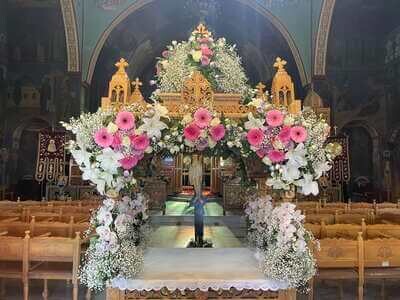 Καρδίτσα: «Σήμερον κρεμάται επί ξύλου»Σε κλίμα κατάνυξης οι ανθοστόλιστοι Επιτάφιοι των εκκλησιών Από το Πένθος στο Φως.(ΦΩΤΟ)