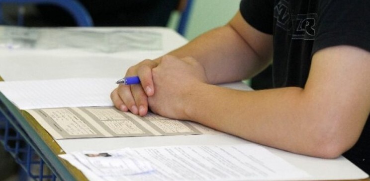 Αντίστροφη μέτρηση για τις εξετάσεις: Πότε κλείνουν τα σχολεία και αρχίζουν οι Πανελλαδικές