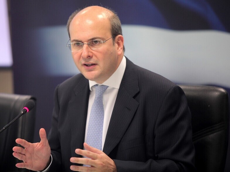 Η Ελληνική Αστυνομία χρησιμοποιεί μασκοφόρους μετανάστες για να αντιμετωπίσει τις μεταναστευτικές ροές στον Έβρο