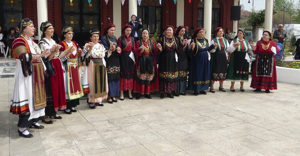 Καρδίτσα: Ζωντάνεψε ξανά το «Σεργιάνι της Παναγίας» στις Καμινάδες (φωτό+βίντεο)