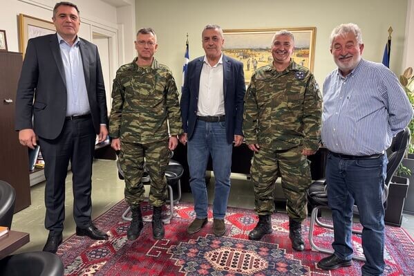 Συνάντηση Κ. Τέλιου με τον απερχόμενο και τον νέο Διοικητή του ΚΕΣΝ Ρούσσου παρουσία Δ. Κουρέτα