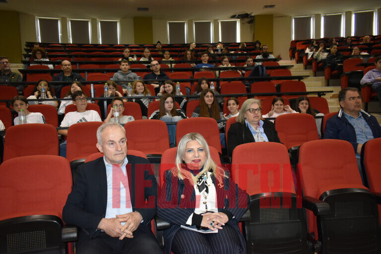 «Αυλαία» του 6ου Πανελλήνιου Μαθητικού Μαθηματικού Φεστιβάλ στην Καρδίτσα