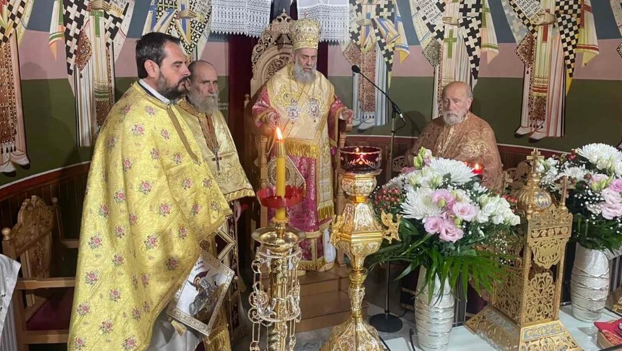 Όρθρος και Θεία Λειτουργία στον Ι.Ν. Αγίου Γεωργίου Σοφάδων