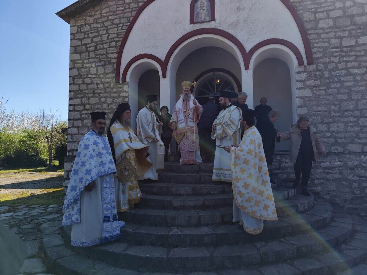 Στον γενέθλιο τόπο του Αγίου Σεραφείμ ο Όρθρος και η Θεία Λειτουργία στην Πεζούλα