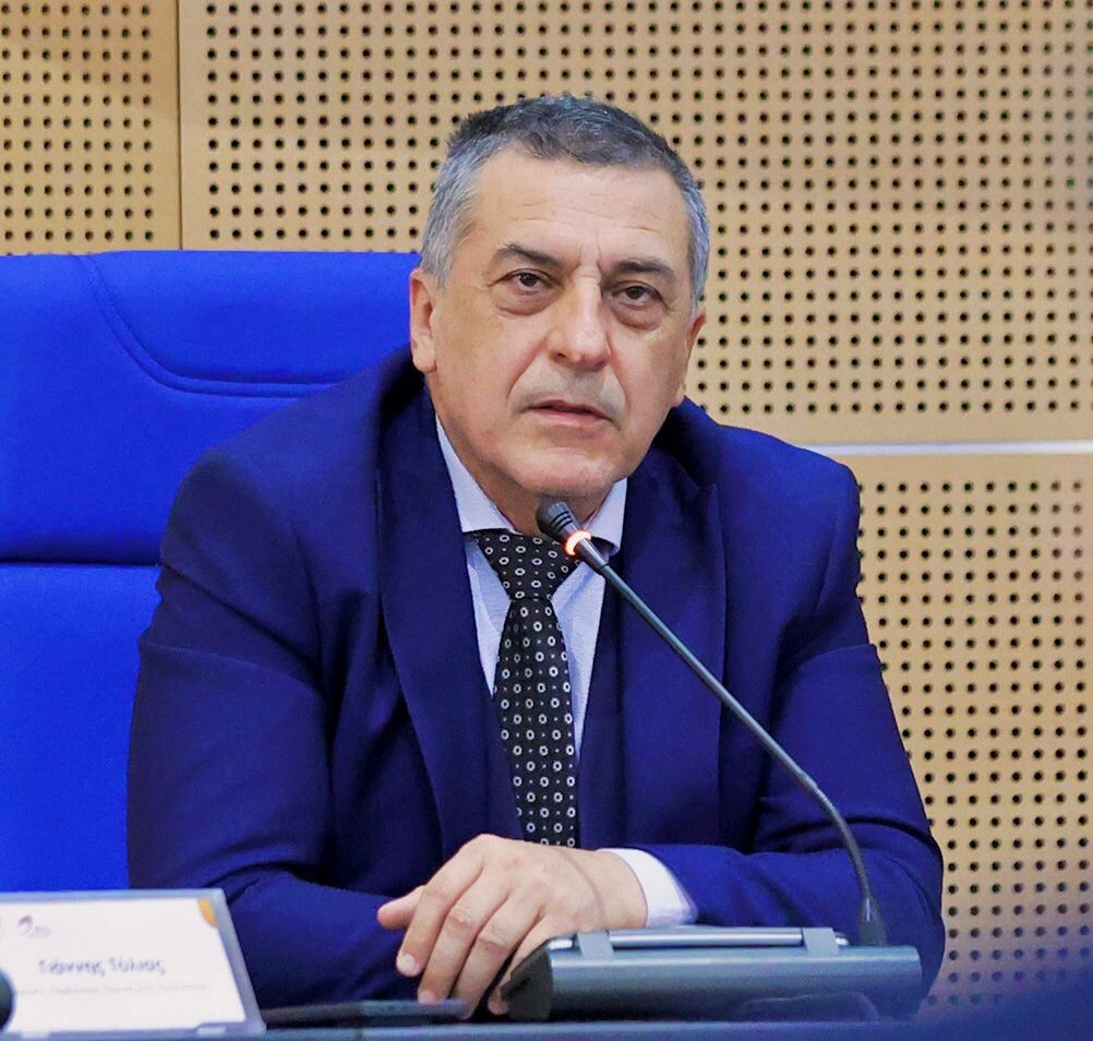 Χαμηλές πτήσεις για Κουρέτα δείχνει η δημοσκόπηση στην Καρδίτσα…