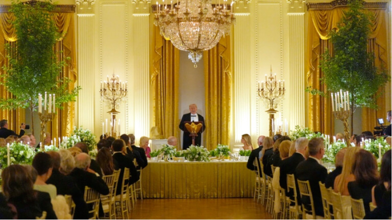 Δείπνο Τραμπ με βασιλιά Κάρολο στον Λευκό Οίκο - Μηνύματα συμμαχίας και αναφορά στον Σαίξπηρ