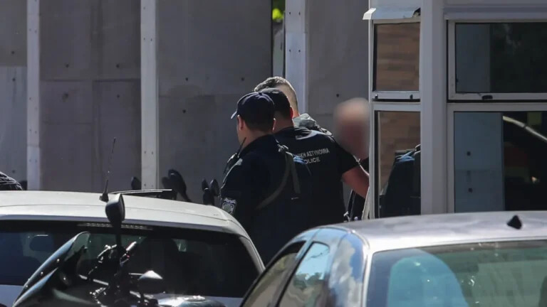 Σήμερα η απολογία του 89χρονου: Κατηγορείται για τρία κακουργήματα  και έξι πλημμελήματα