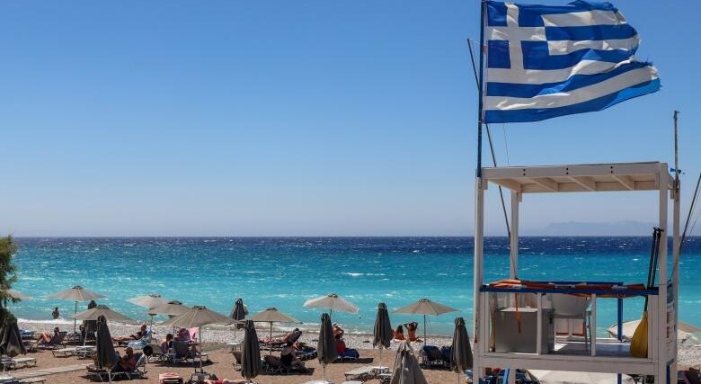 Ρεκόρ αιτήσεων για κοινωνικό τουρισμό – Πάνω από 800.000 στη ΔΥΠΑ