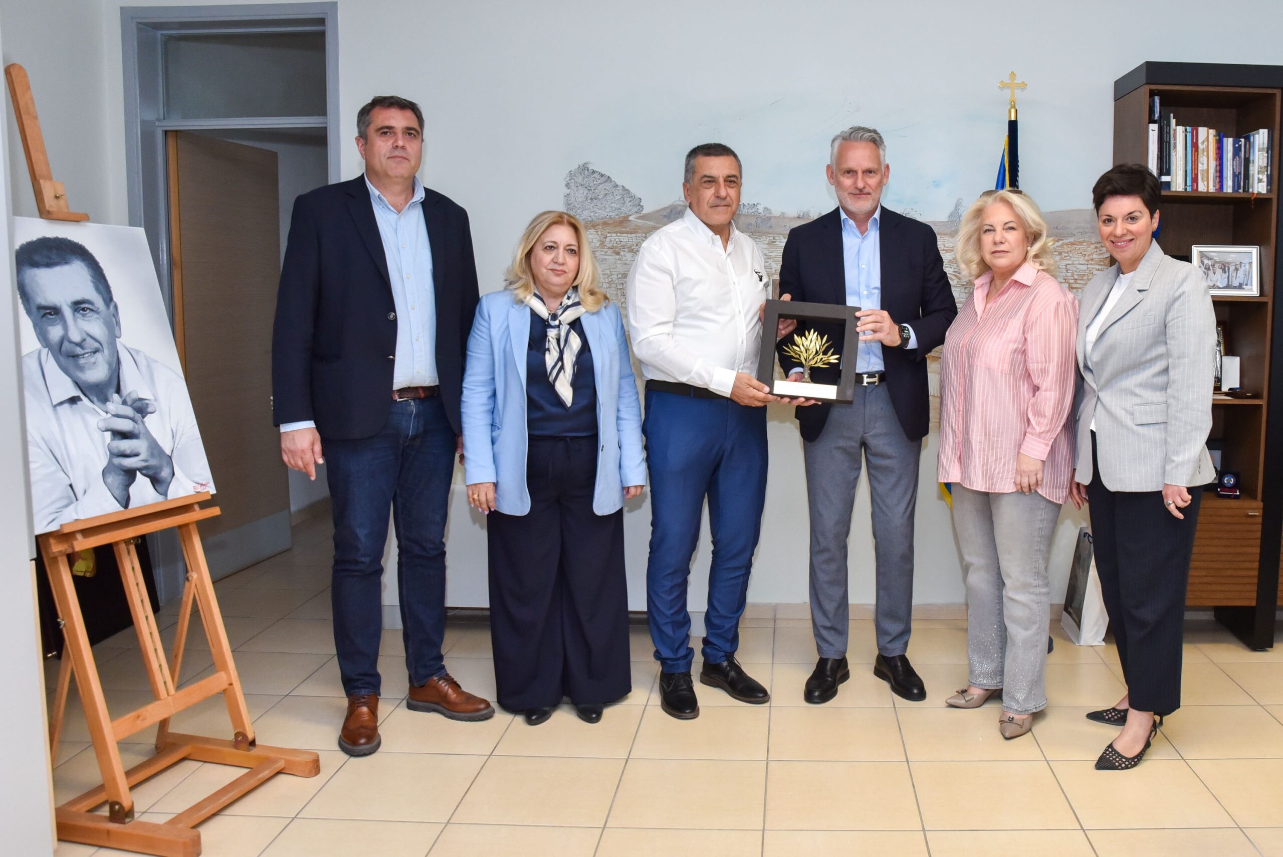 Δωρεά 12 οχημάτων από την Εθνική Ασφαλιστική στην Περιφέρεια Θεσσαλίας