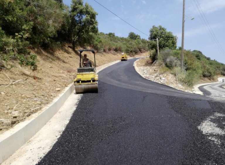 Κατακυρώθηκε στον ανάδοχο το έργο ασφαλτόστρωσης οδικού δικτύου Π.Ε. Καρδίτσας