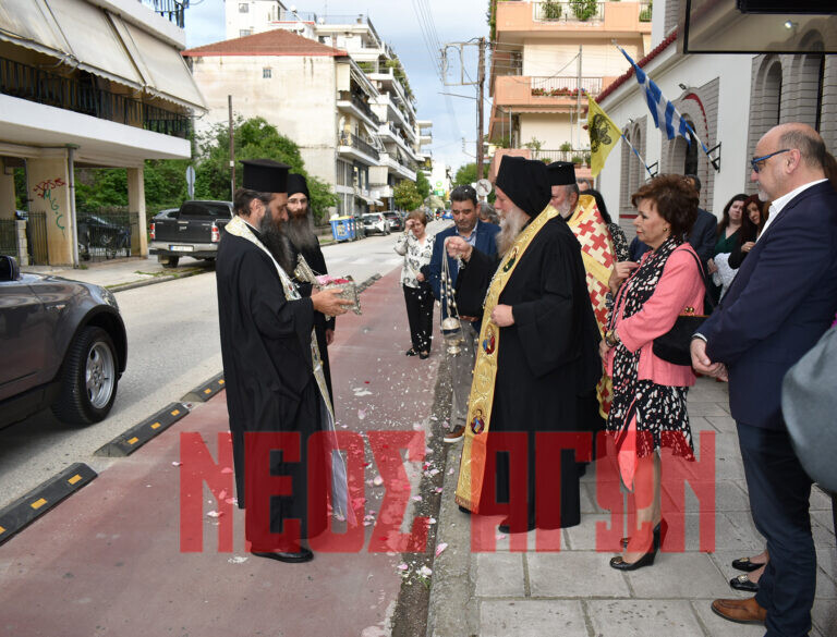 Με λαμπρότητα η υποδοχή της Τίμιας Κάρας του Αγίου Στυλιανού στην Καρδίτσα (ΦΩΤΟ & ΒΙΝΤΕΟ)