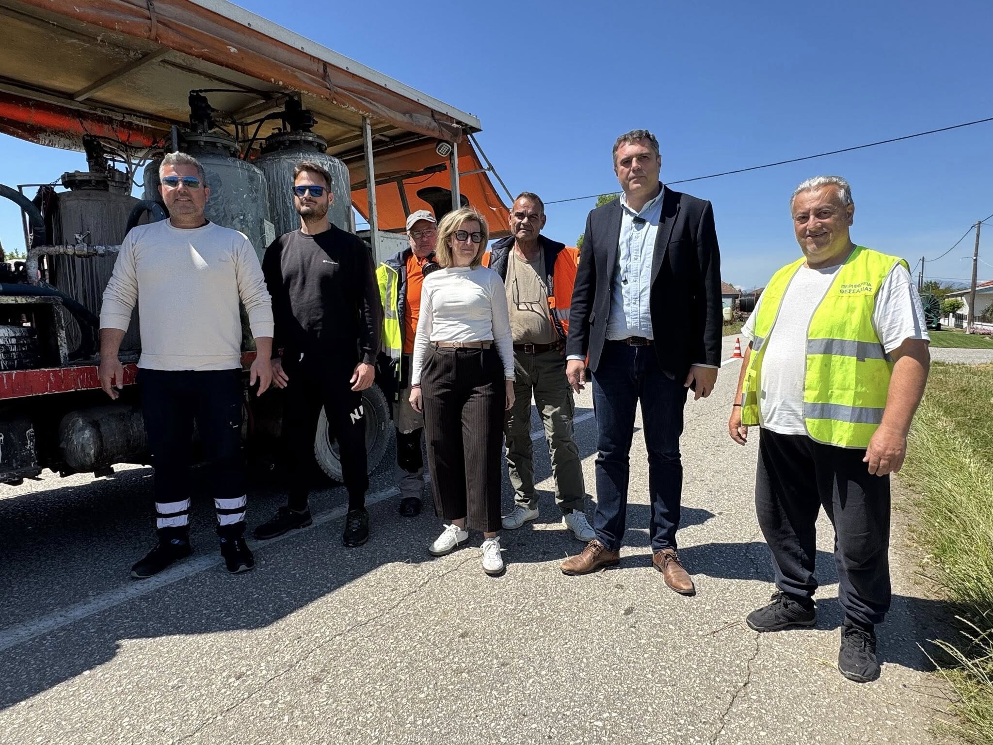 Συνεχίζονται με εντατικούς ρυθμούς οι εργασίες διαγράμμισης στο επαρχιακό οδικό δίκτυο της Π.Ε. Καρδίτσας (ΦΩΤΟ)