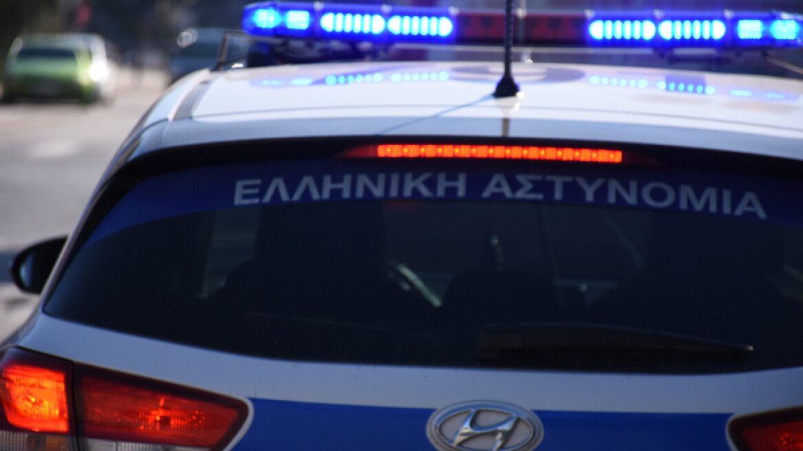 Συνελήφθη άνδρας που διατηρούσε παράνομο σύνδεσμο οργανωμένων οπαδών έχοντας ως βιτρίνα πολιτιστικό σύλλογο στη Θεσσαλία