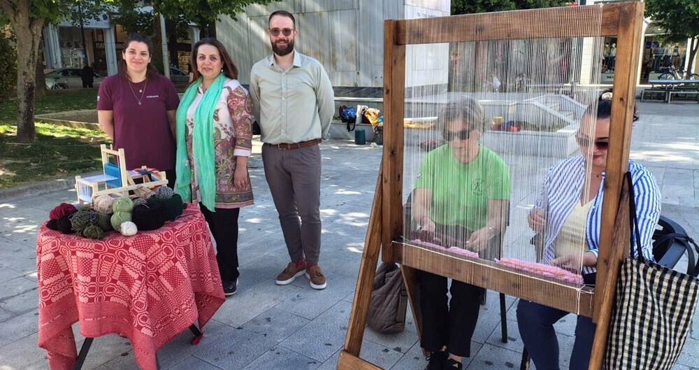 Καρδίτσα: Ορθός παραδοσιακός αργαλειός «ζωντάνεψε» στην κεντρική πλατεία