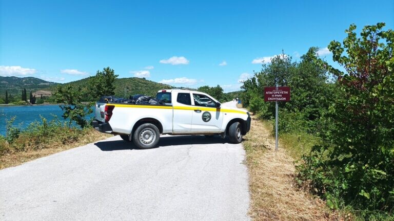 Την αναρρυθμιστική λίμνη στο Μοσχάτο καθάρισαν  μαθητές Ρομά σε συνεργασία με εθελοντές και το Δήμο Λ. Πλαστήρα