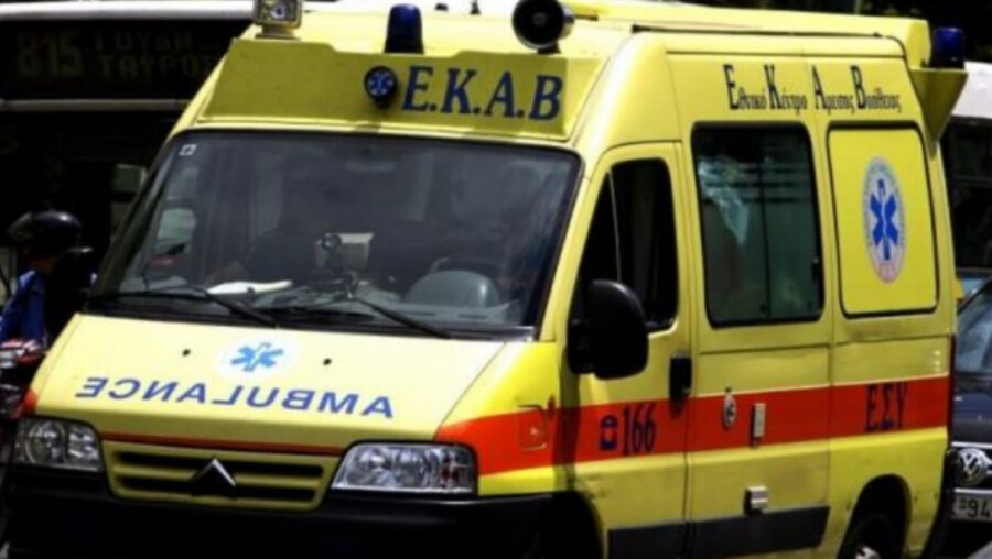 Αυτοκίνητο παρέσυρε 12χρονο στη Χαλκίδα, μεταφέρθηκε στο νοσοκομείο