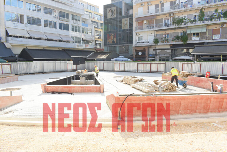 Προχωρούν οι εργασίες στην πλατεία Δικαστηρίων - σε εξέλιξη η τσιμεντόστρωση (ΦΩΤΟ)