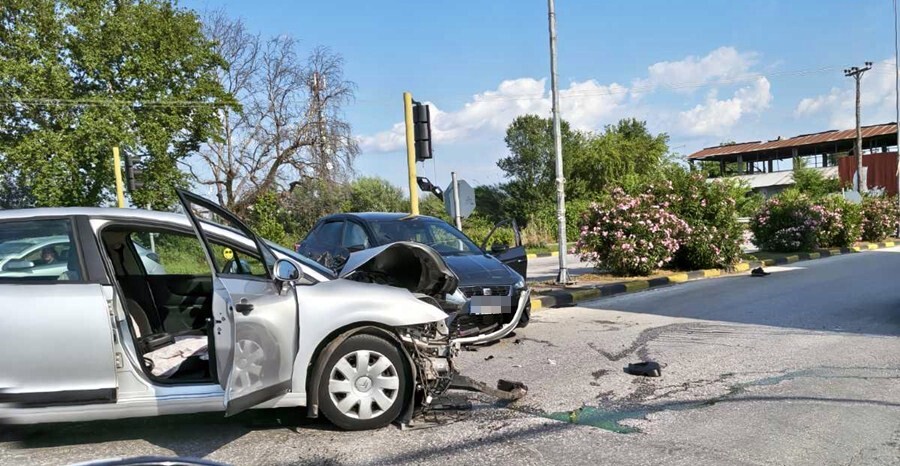 Καρδίτσα: Τροχαίο στην είσοδο της πόλης στον Καράμπαλη – Εκτός λειτουργίας τα φανάρια