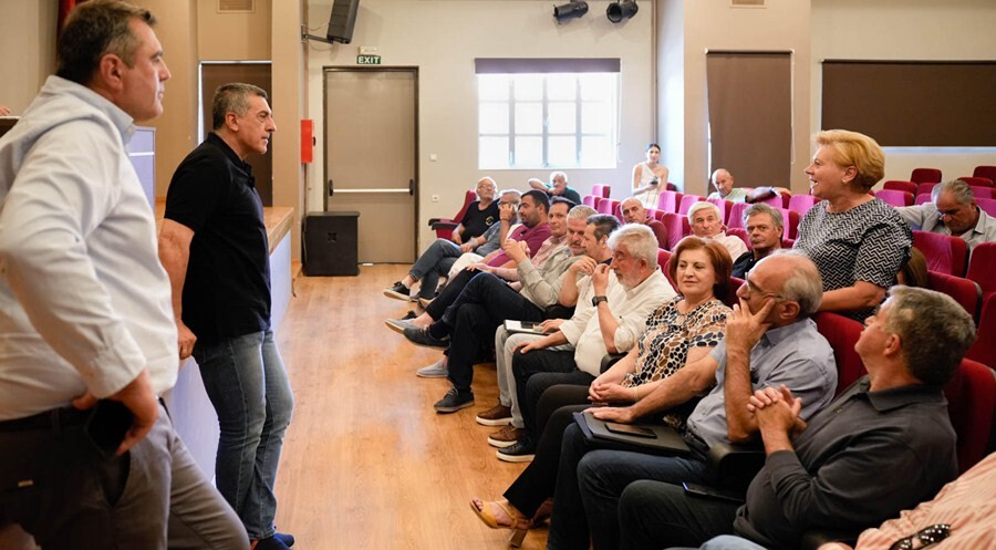 Συνάντηση Δημ. Κουρέτα με Δημοτική Αρχή Σοφάδων και προέδρους Κοινοτήτων