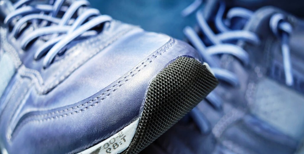 Τα casual sneakers που μεταμορφώνουν κάθε σου outfit