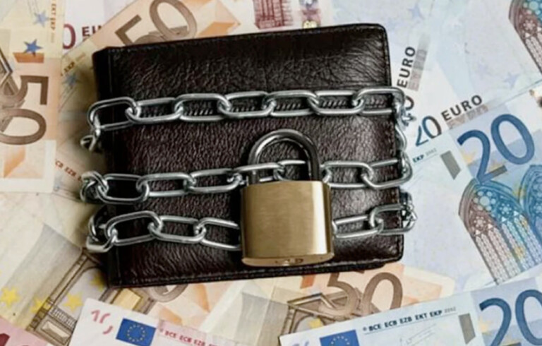 Στα 1.600 ευρώ αυξάνεται  o ακατάσχετος λογαριασμός