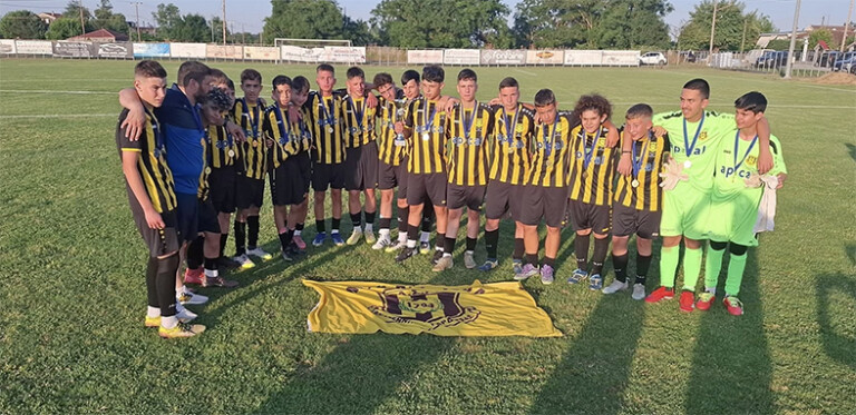 Πρωταθλήτρια η U15 της Αναγέννησης