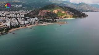 Από φορτίο βωξίτη η ρύπανση στη θάλασσα του Βόλου από φορτηγό πλοίο
