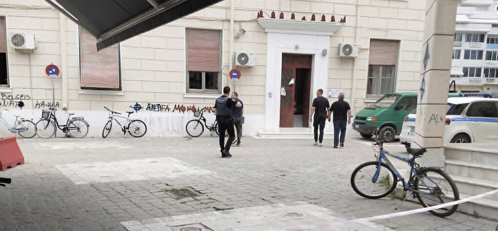 Τηλεφώνημα για βόμβα στα δικαστήρια της Καρδίτσας (ΦΩΤΟ)