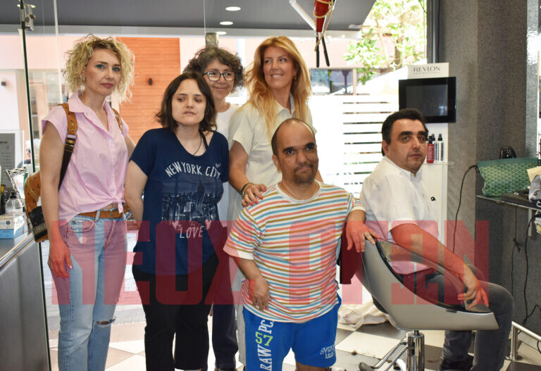Κομμωτές της πόλης υποδέχτηκαν τους νέους του Θεοδωρίδειου Κέντρου Ορίζοντες