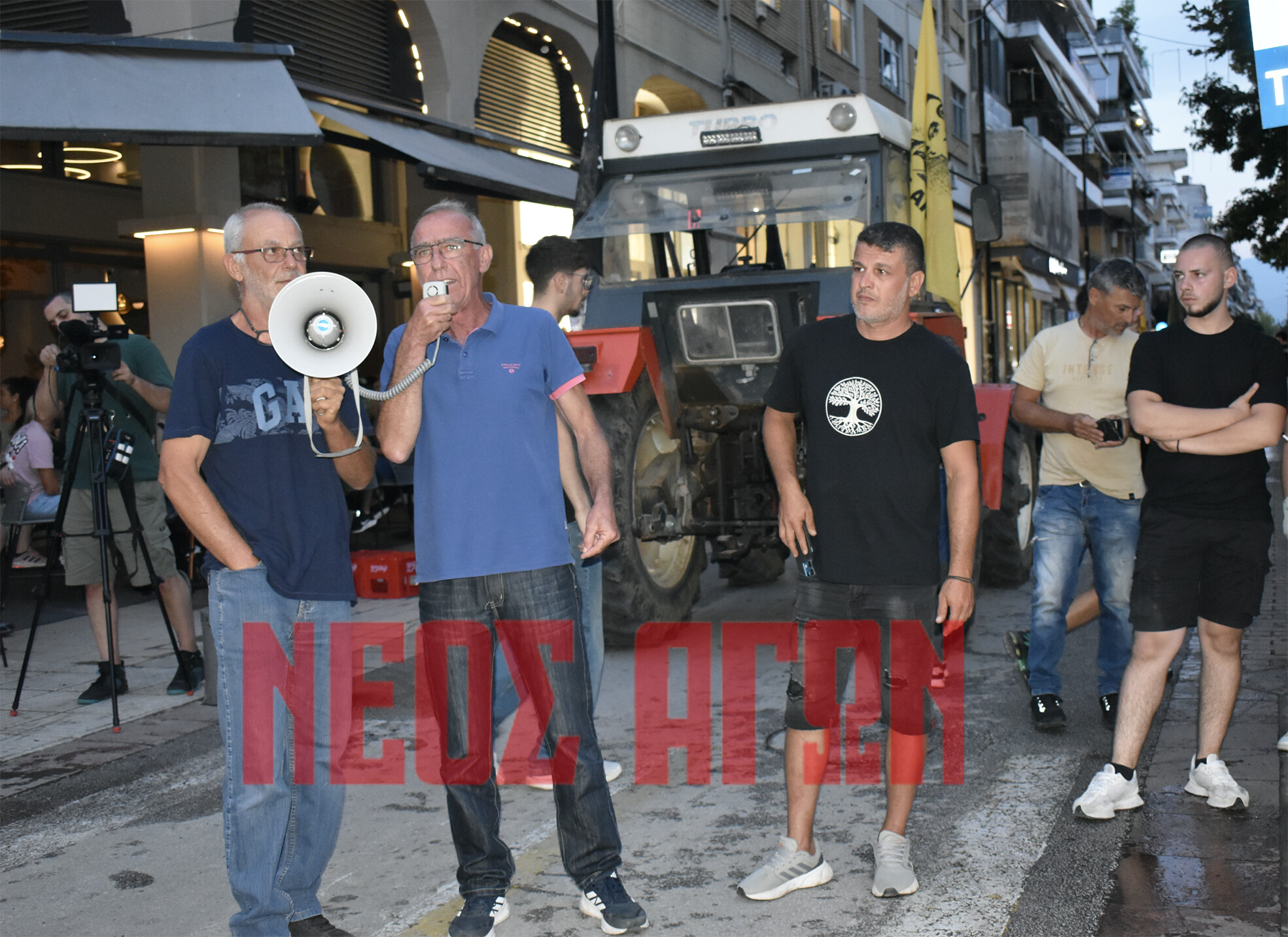 Μήνυμα συνέχισης του αγώνα τους έστειλαν αγρότες και κτηνοτρόφοι της Καρδίτσας με μηχανοκίνητη πορεία (ΦΩΤΟ - ΒΙΝΤΕΟ)