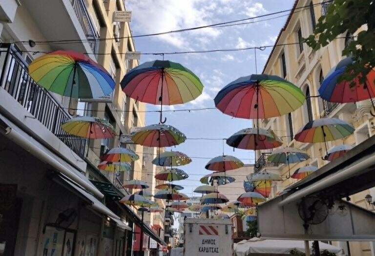 Αντικατέστησαν τις ομπρέλες