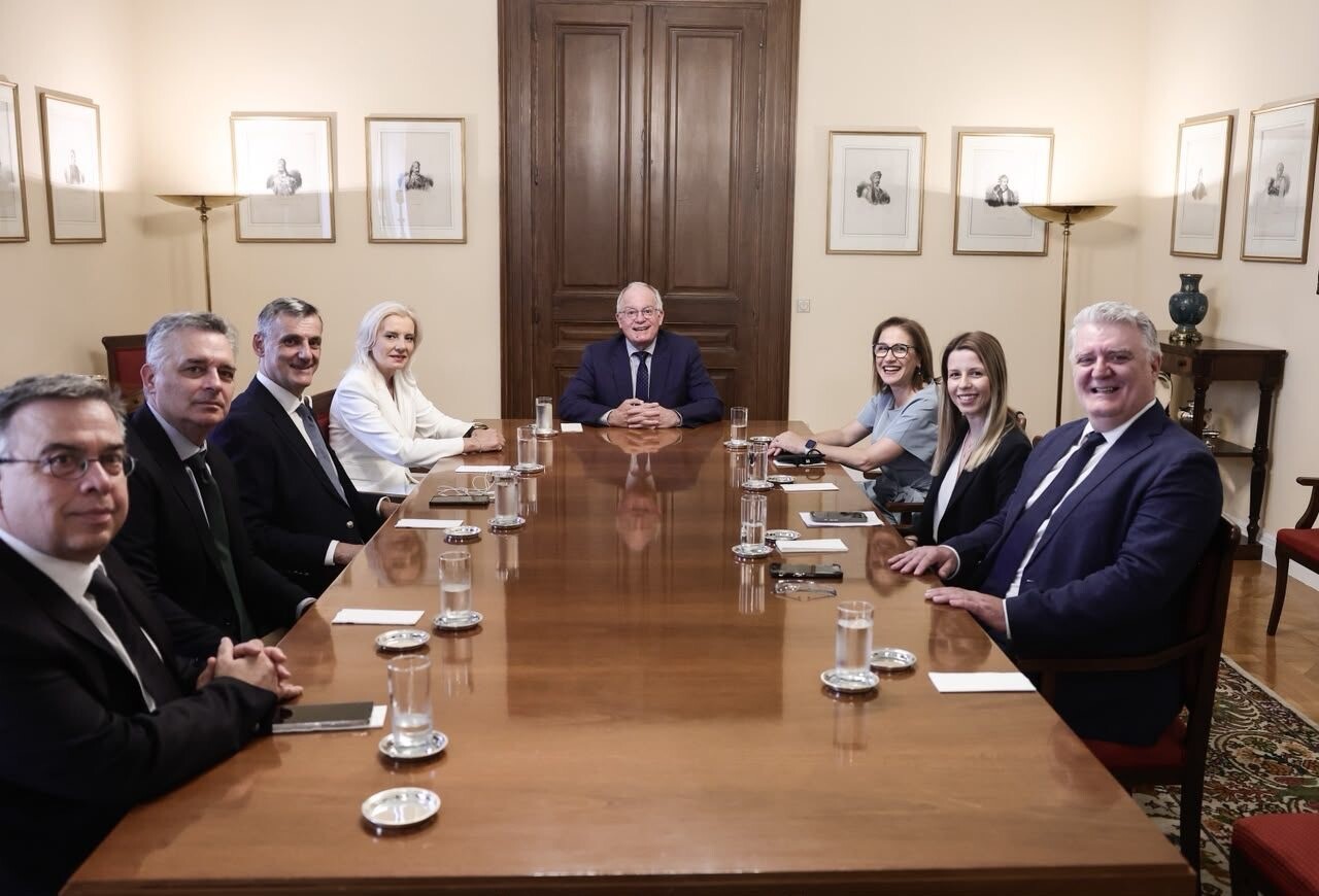 Συνάντηση της Γενικής Γραμματέως της Αποκεντρωμένης Διοίκησης Θεσσαλίας – Στερεάς Ελλάδας, Ρένας Καραλαριώτου, με τον Πρόεδρο της Δημοκρατίας, Κωνσταντίνο Τασούλα