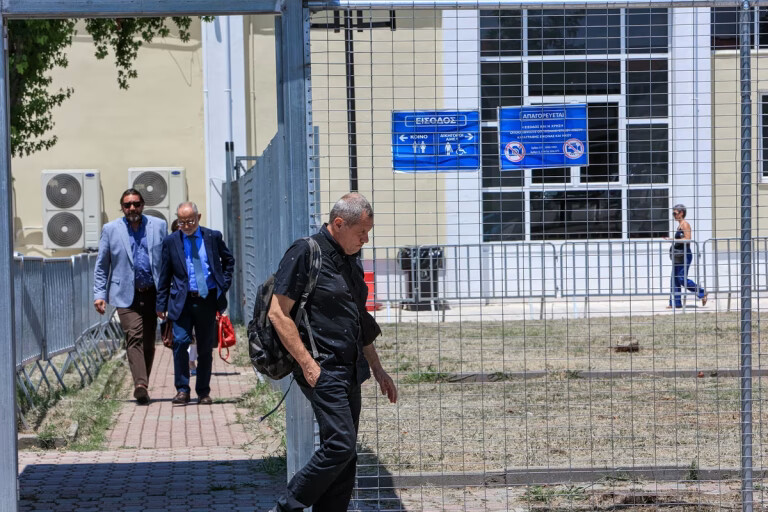 Λάρισα: Συνεχίζεται η δίκη για τα Τέμπη εν αναμονή διορισμού συνηγόρου για κατηγορούμενο