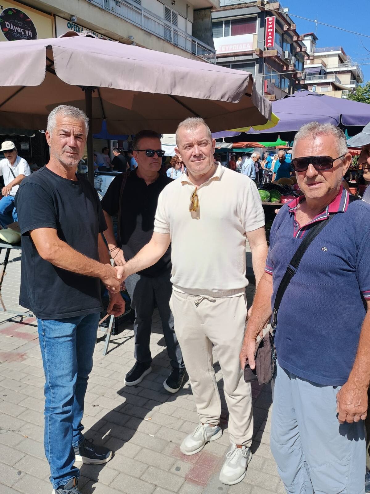 Επίσκεψη του αντιδημάρχου κ. Κ. Λαμπρόπουλου στην εβδομαδιαία Λαϊκή Αγορά της Τετάρτης