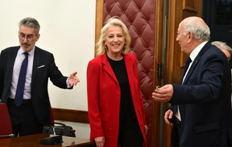 Η Ρένα Δούρου νέα πρόεδρος του ΣΥΡΙΖΑ