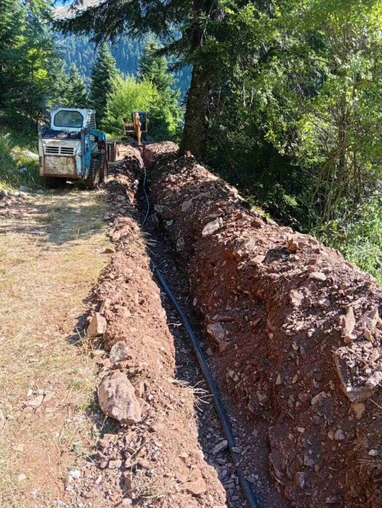 Σε εξέλιξη οι εργασίες για τα δίκτυα ύδρευσης στην δ.κ Αργιθέας (ΦΩΤΟ & ΒΙΝΤΕΟ)