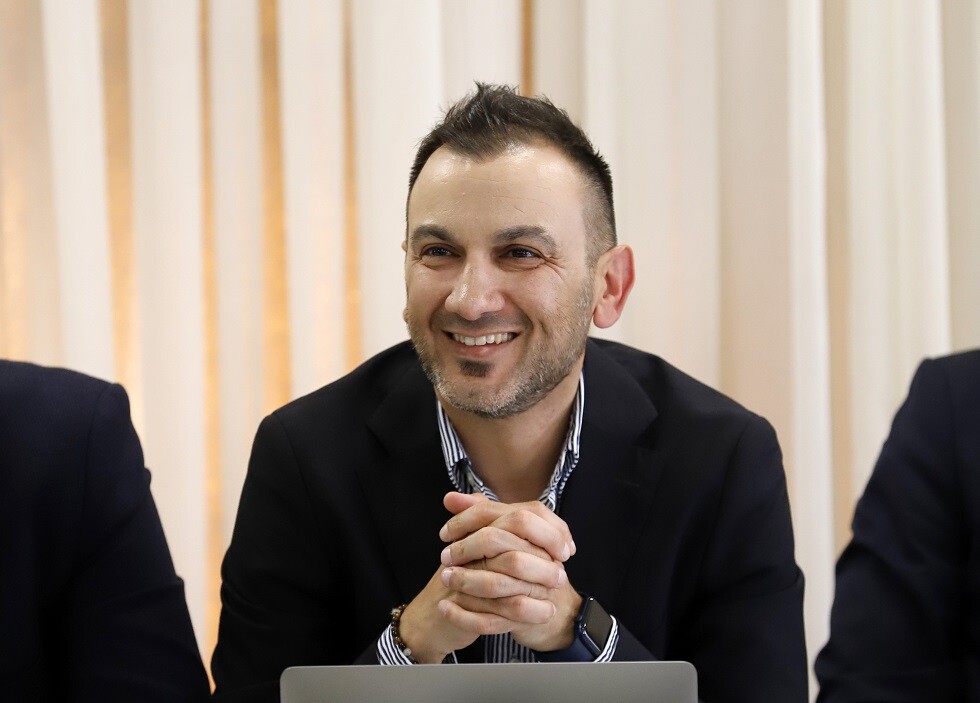 Ο Ξυλωμένος κοντά σε Κουρέτα…