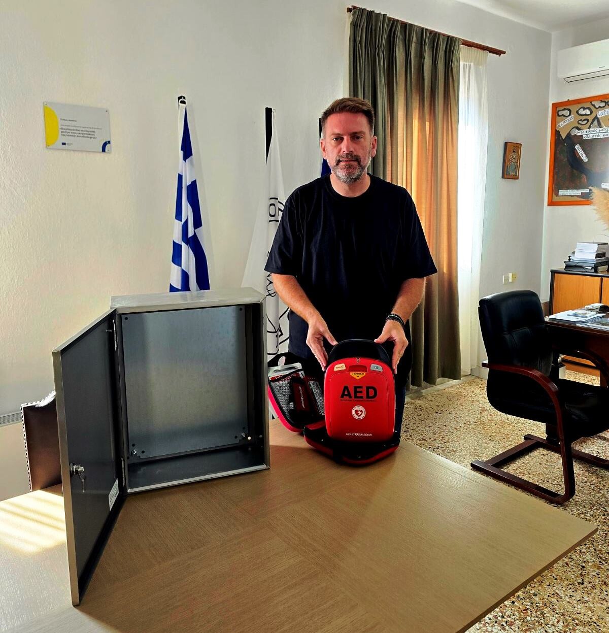 Οκτώ νέοι εξωτερικοί απινιδωτές «θωρακίζουν» την Αργιθέα