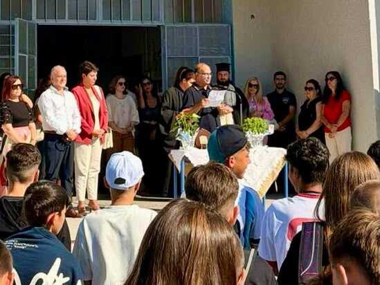 Στα σχολεία της Λάρισας και του Τυρνάβου για τον Αγιασμό των Σχολείων οι Αντιπεριφερειάρχες Γαλλιού και Σίμος
